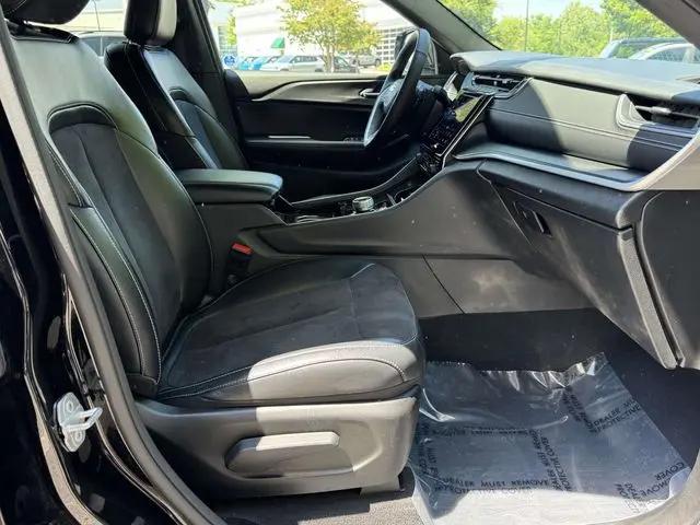 2023 Jeep Grand Cherokee L Altitude 4x4