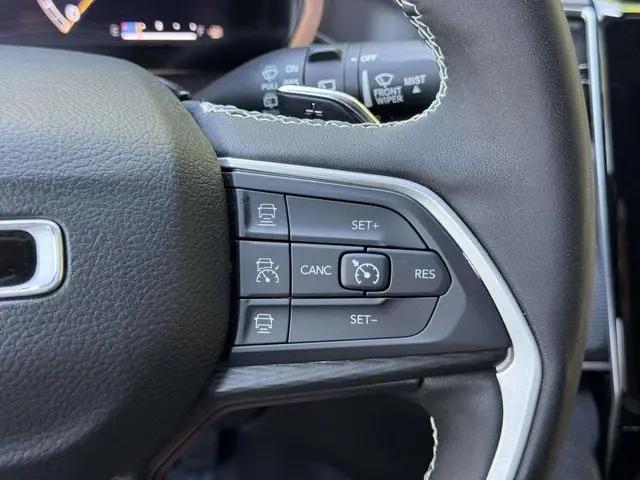 2023 Jeep Grand Cherokee L Altitude 4x4