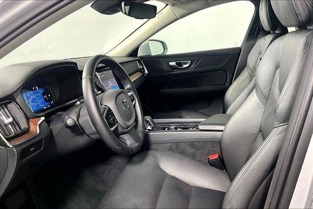 Used 2025 Volvo V60 Cross Country Plus  B5 AWD Gas (mild hybrid) For Sale in Olive Branch, MS