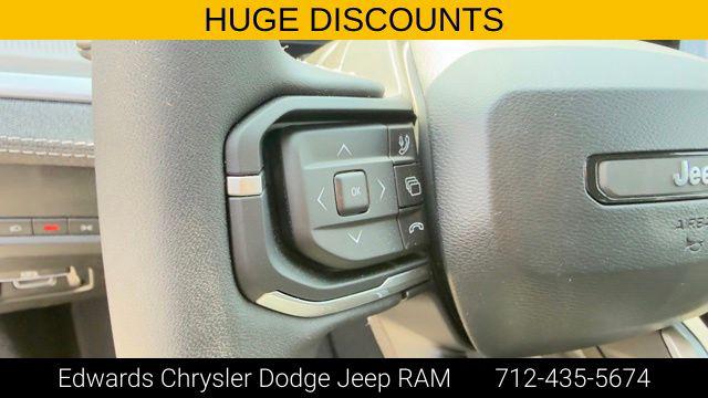 2026 Jeep Cherokee Laredo