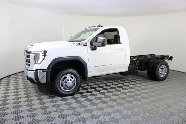 2026 GMC Sierra 3500HD SLE