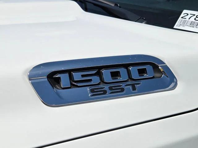 2025 Ram 1500 Big Horn Crew Cab 4x4 5'7" Box