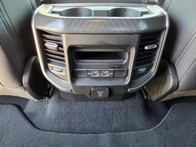 2025 Ram 1500 Big Horn Crew Cab 4x4 5'7" Box