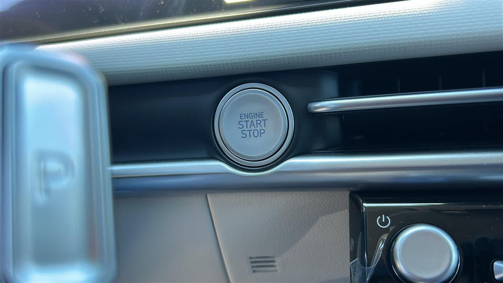 New 2026 Ecotronic Gray Hyundai SEL AWD image 47