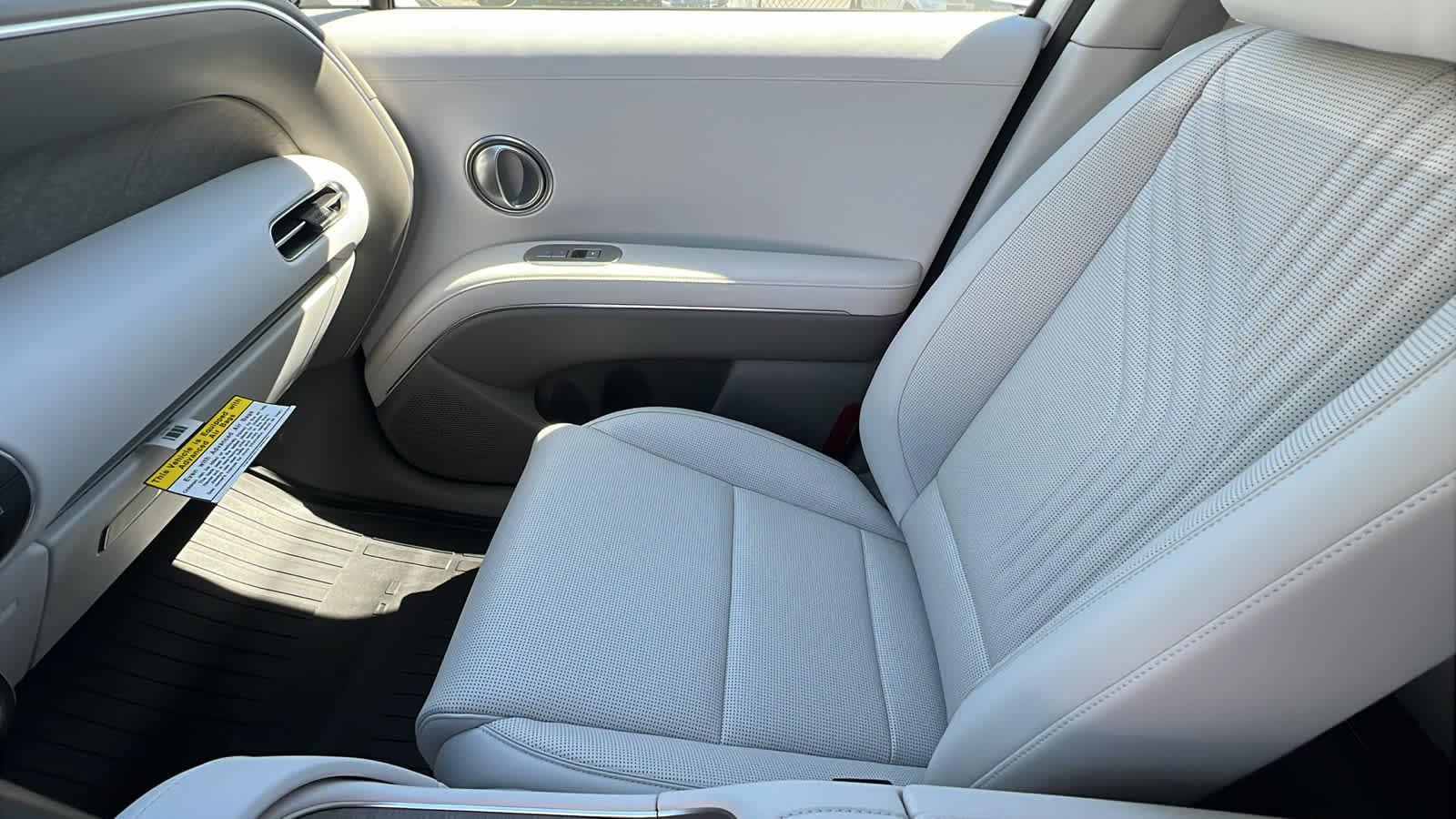 New 2026 Creamy White Pearl Hyundai Blue SEL Premium 8P image 44