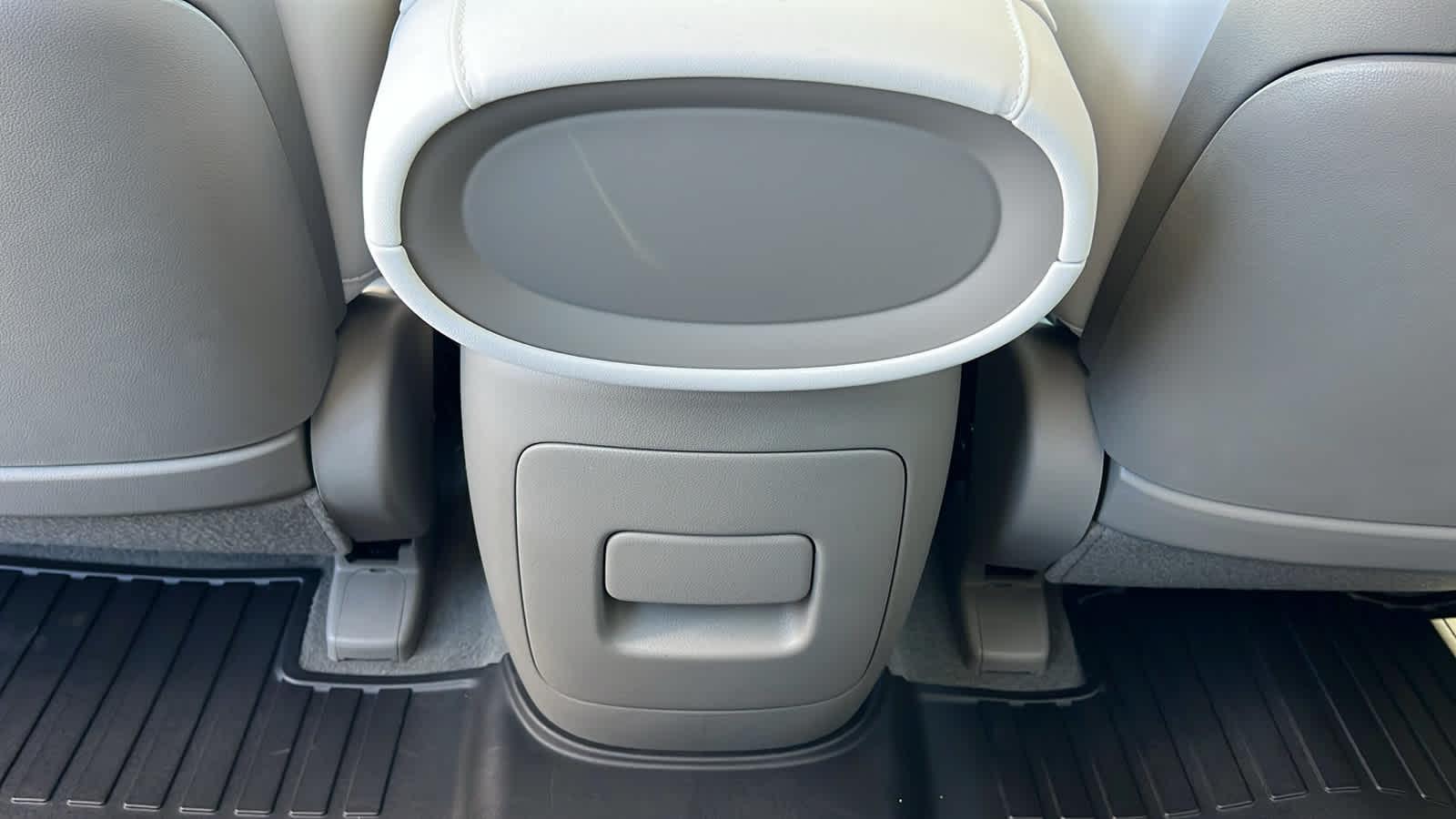 New 2026 Creamy White Pearl Hyundai Blue SEL Premium 8P image 57