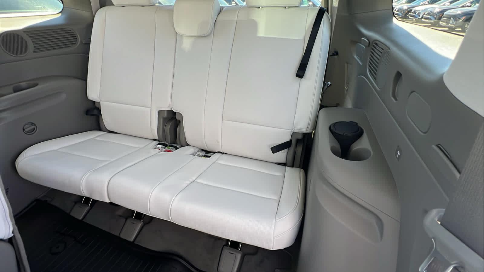 New 2026 Creamy White Pearl Hyundai Blue SEL Premium 8P image 64