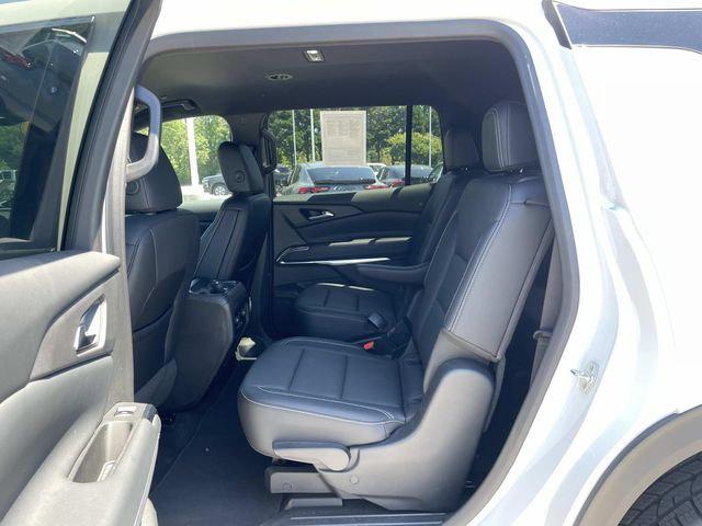2025 Chevrolet Traverse FWD LT