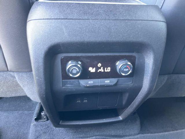 2025 Chevrolet Traverse FWD LT
