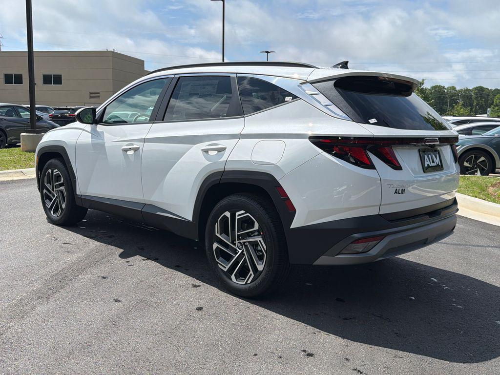 New 2026 White Pearl HYUNDAI SEL Plus FWD image 4