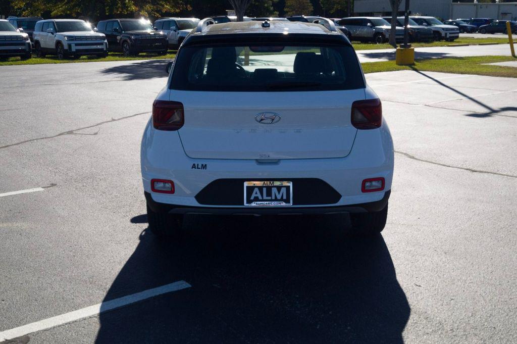 New 2026 White HYUNDAI SEL w/Two-Tone Roof image 6
