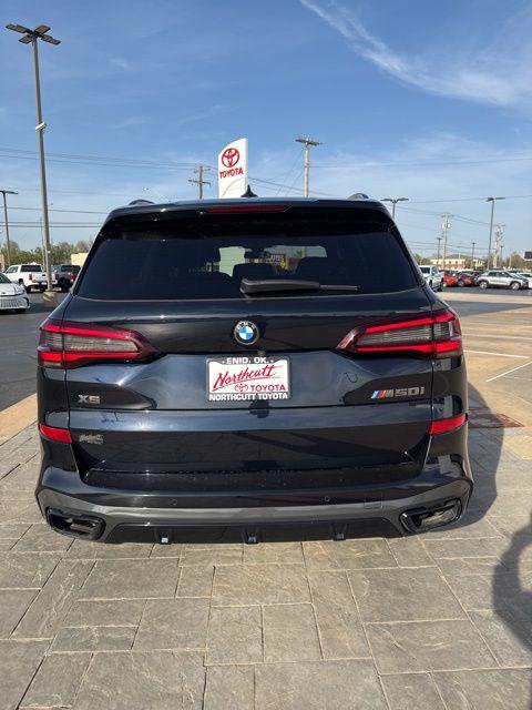 2022 BMW X5 M50i