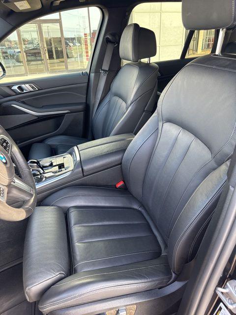 2022 BMW X5 M50i