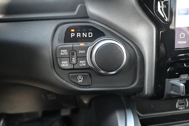 2025 Ram 1500 Big Horn Crew Cab 4x4 5'7" Box
