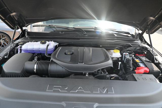 2025 Ram 1500 Big Horn Crew Cab 4x4 5'7" Box