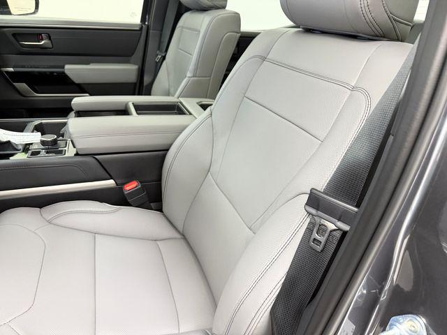 2026 Toyota Tundra Limited CrewMax 5.5' Bed