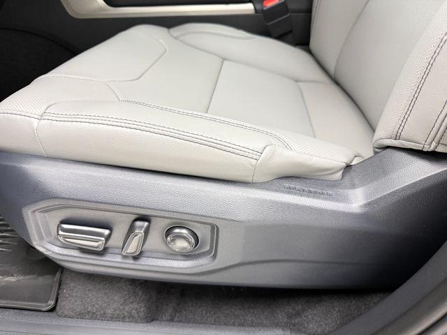 2026 Toyota Tundra Limited CrewMax 5.5' Bed