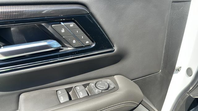 2026 GMC Yukon XL 4WD Elevation