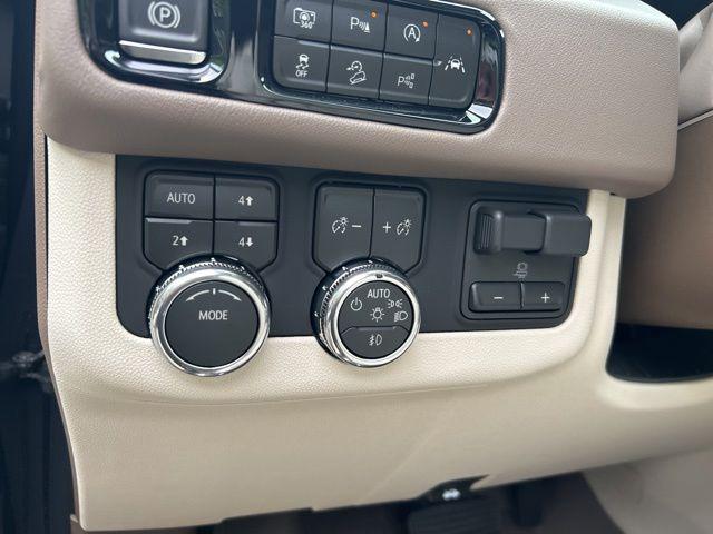 2026 GMC Yukon 4WD Denali