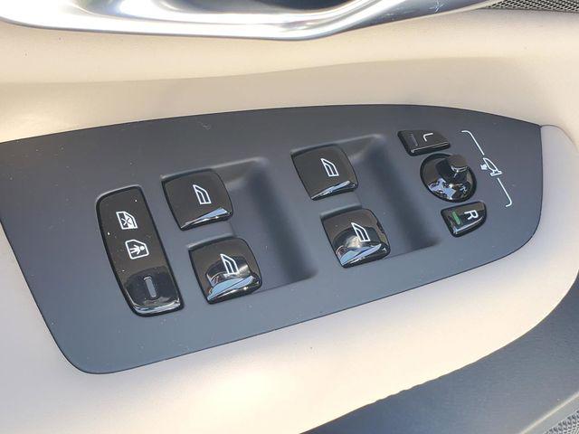 2026 Volvo XC90 Plus, B6 AWD Gas (mild hybrid), Gasoline, Bright, 7 Seats