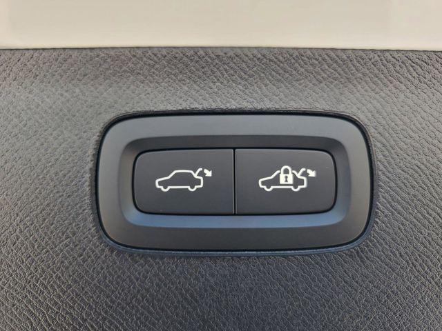 2026 Volvo XC90 Plus, B6 AWD Gas (mild hybrid), Gasoline, Bright, 7 Seats