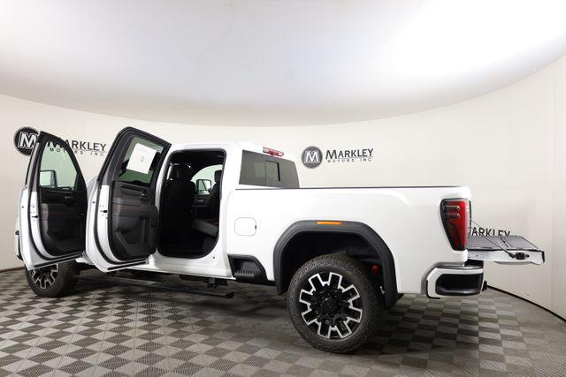 2026 GMC Sierra 2500HD Crew Cab, Standard Bed, AT4, 4WD