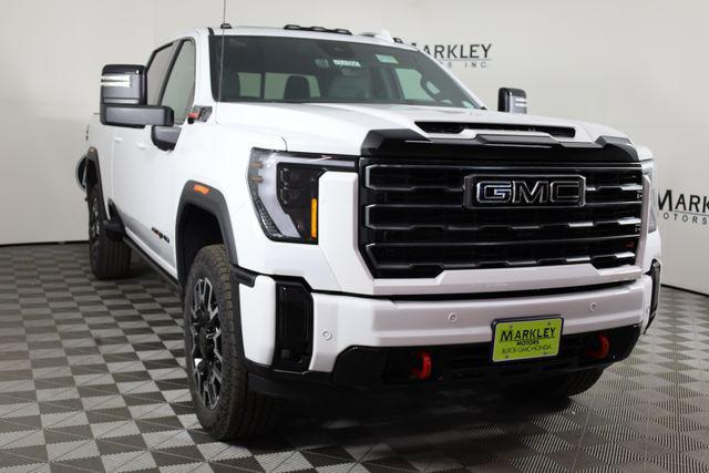 2026 GMC Sierra 2500HD Crew Cab, Standard Bed, AT4, 4WD