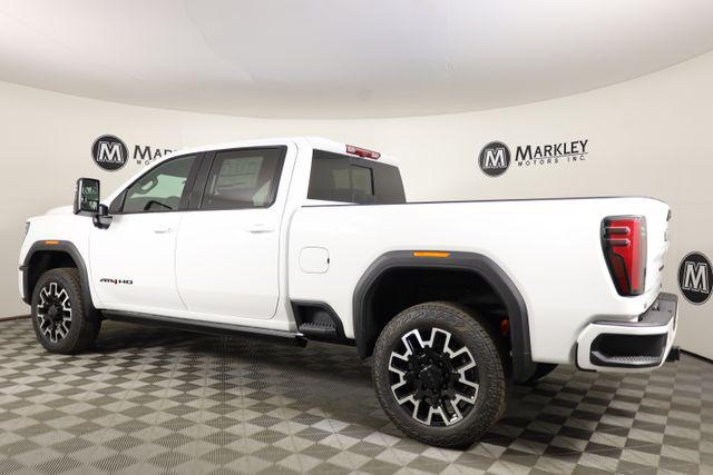 2026 GMC Sierra 2500HD Crew Cab, Standard Bed, AT4, 4WD