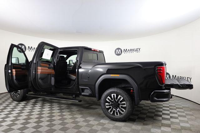 2026 GMC Sierra 2500HD Crew Cab, Standard Bed, Denali Ultimate, 4WD