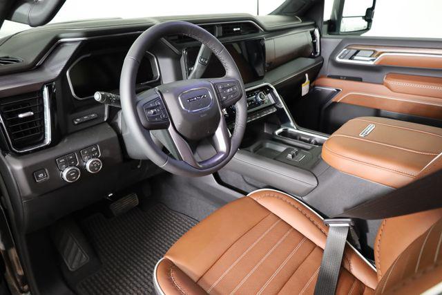 2026 GMC Sierra 2500HD Crew Cab, Standard Bed, Denali Ultimate, 4WD