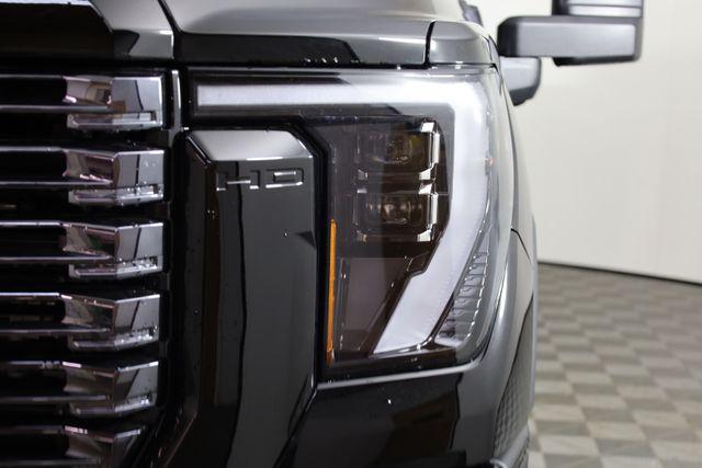 2026 GMC Sierra 2500HD Crew Cab, Standard Bed, Denali Ultimate, 4WD