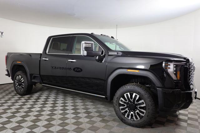 2026 GMC Sierra 2500HD Crew Cab, Standard Bed, Denali Ultimate, 4WD