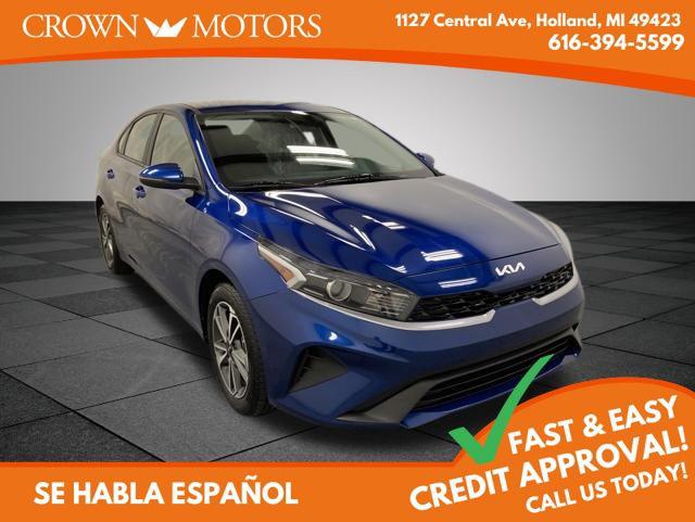 2023 Kia Forte LXS AT's photo