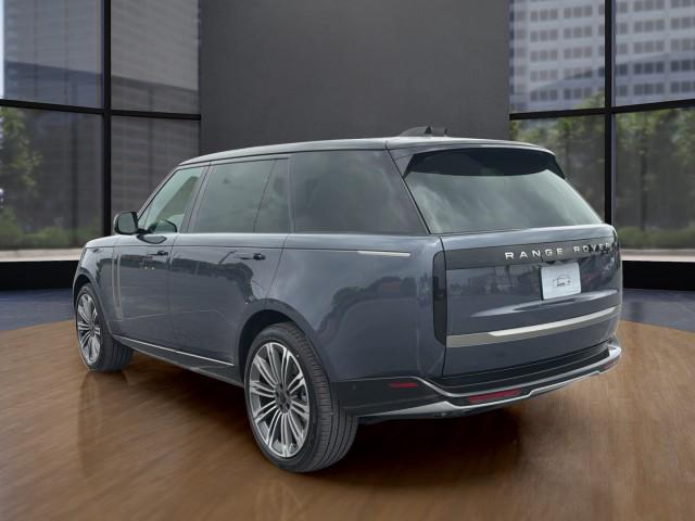 2026 Land Rover Range Rover P530 SE 7 Seat