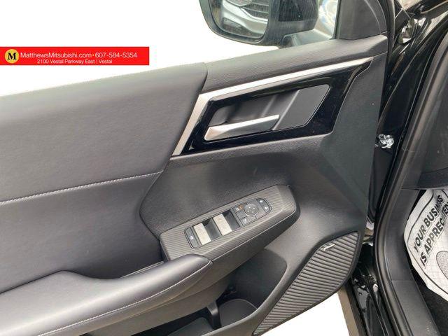 2026 Mitsubishi Outlander LE 1.5T S-AWC