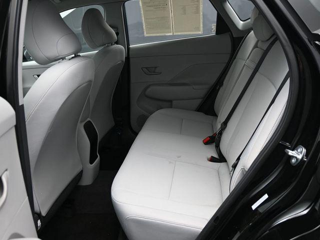 2025 Hyundai Kona SE