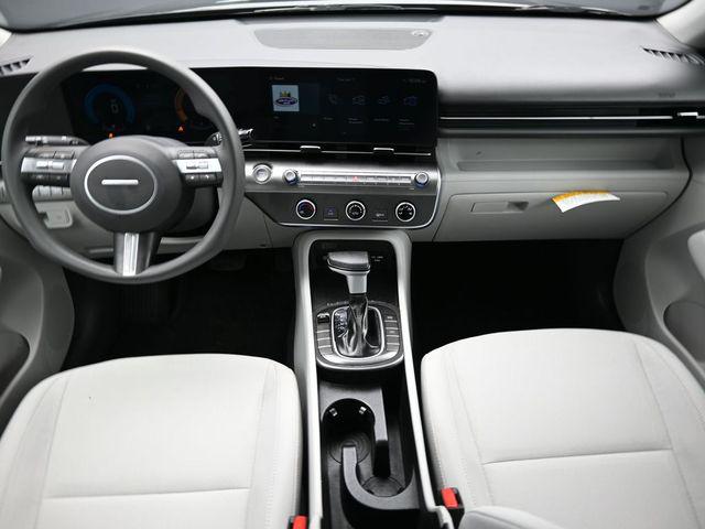 2025 Hyundai Kona SE