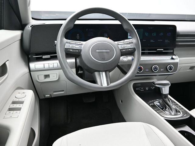 2025 Hyundai Kona SE