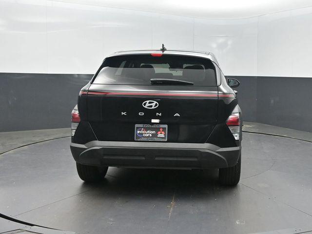2025 Hyundai Kona SE