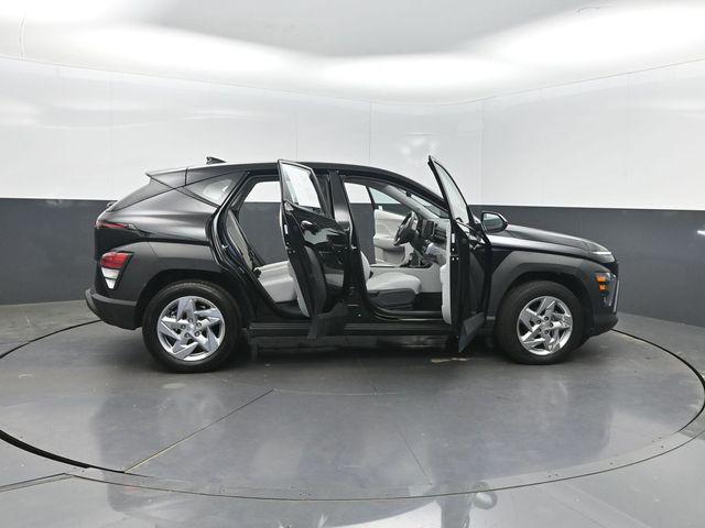 2025 Hyundai Kona SE