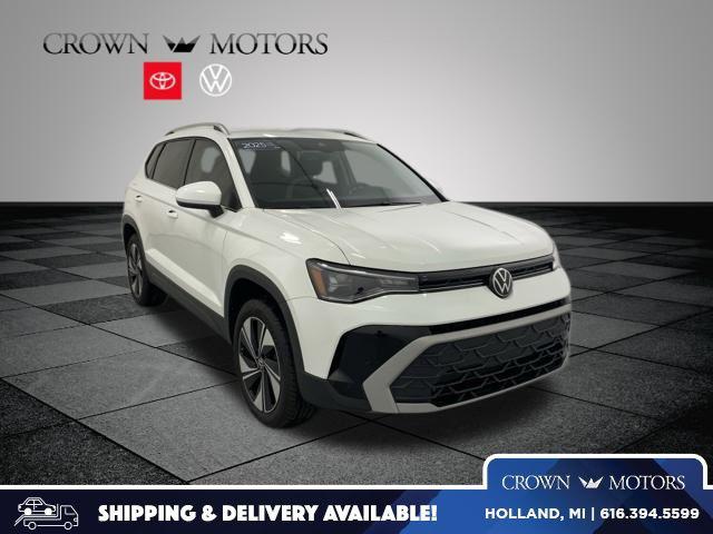 2025 Volkswagen Taos 1.5T SE 4Motion's photo