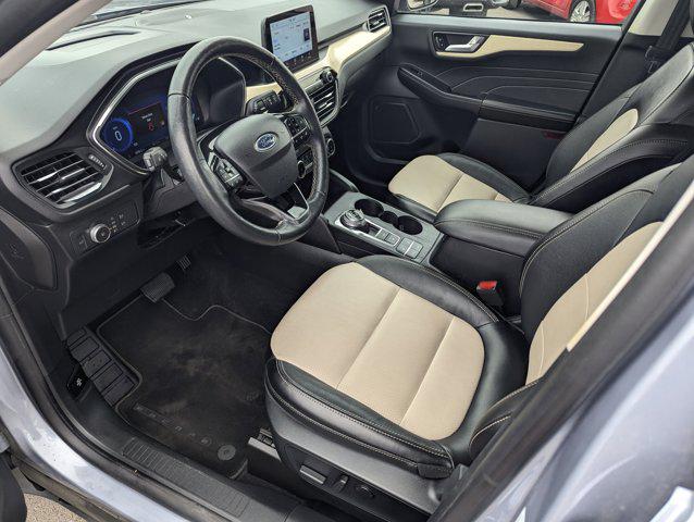 2022 Ford Escape Titanium