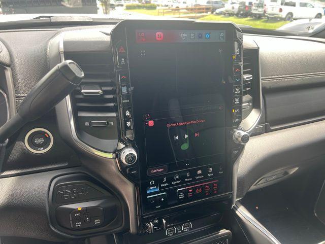 2025 Ram 3500 Laramie Crew Cab 4x4 8' Box