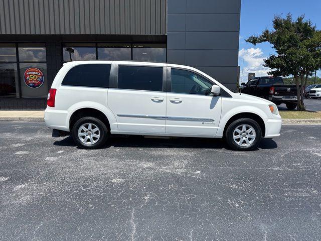 2012 Chrysler Town & Country Touring