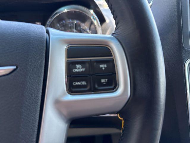 2012 Chrysler Town & Country Touring