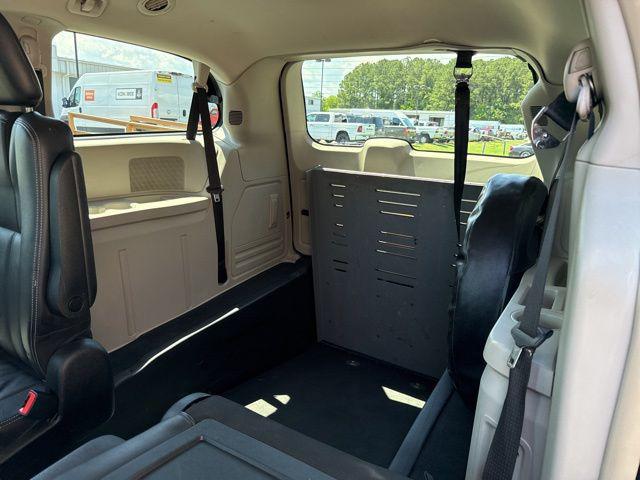 2012 Chrysler Town & Country Touring