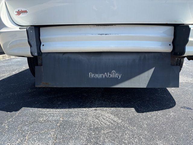 2012 Chrysler Town & Country Touring