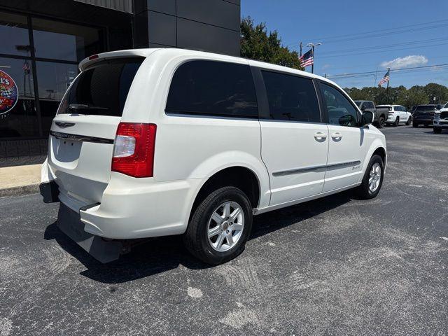 2012 Chrysler Town & Country Touring
