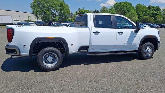 2026 GMC Sierra 3500HD Crew Cab, Long Bed, Pro Dual Rear Wheel, 4WD