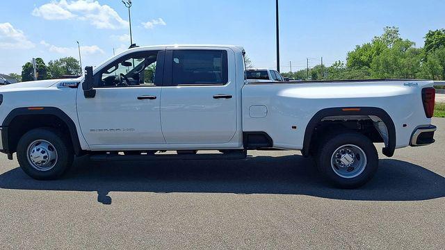 2026 GMC Sierra 3500HD Crew Cab, Long Bed, Pro Dual Rear Wheel, 4WD